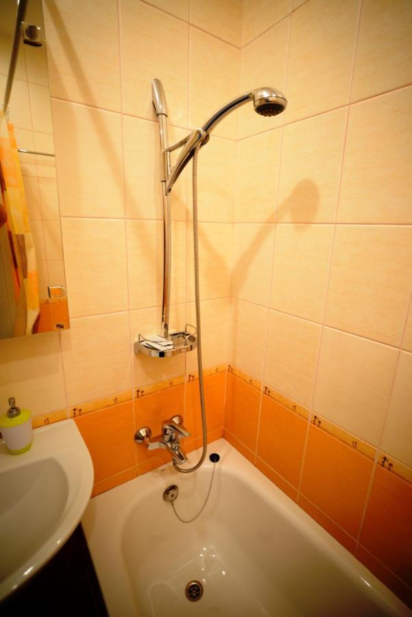 Kyiv High Standard Apartment Buitenkant foto
